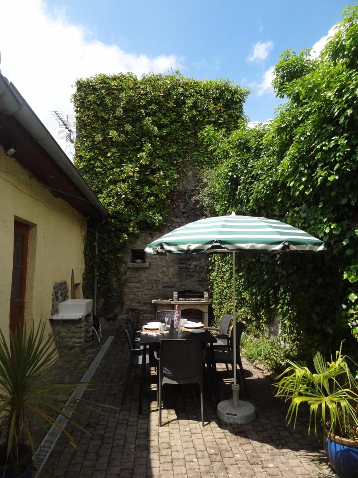 Le Pelerine Villa Sauveterre-de-Bearn Exterior foto