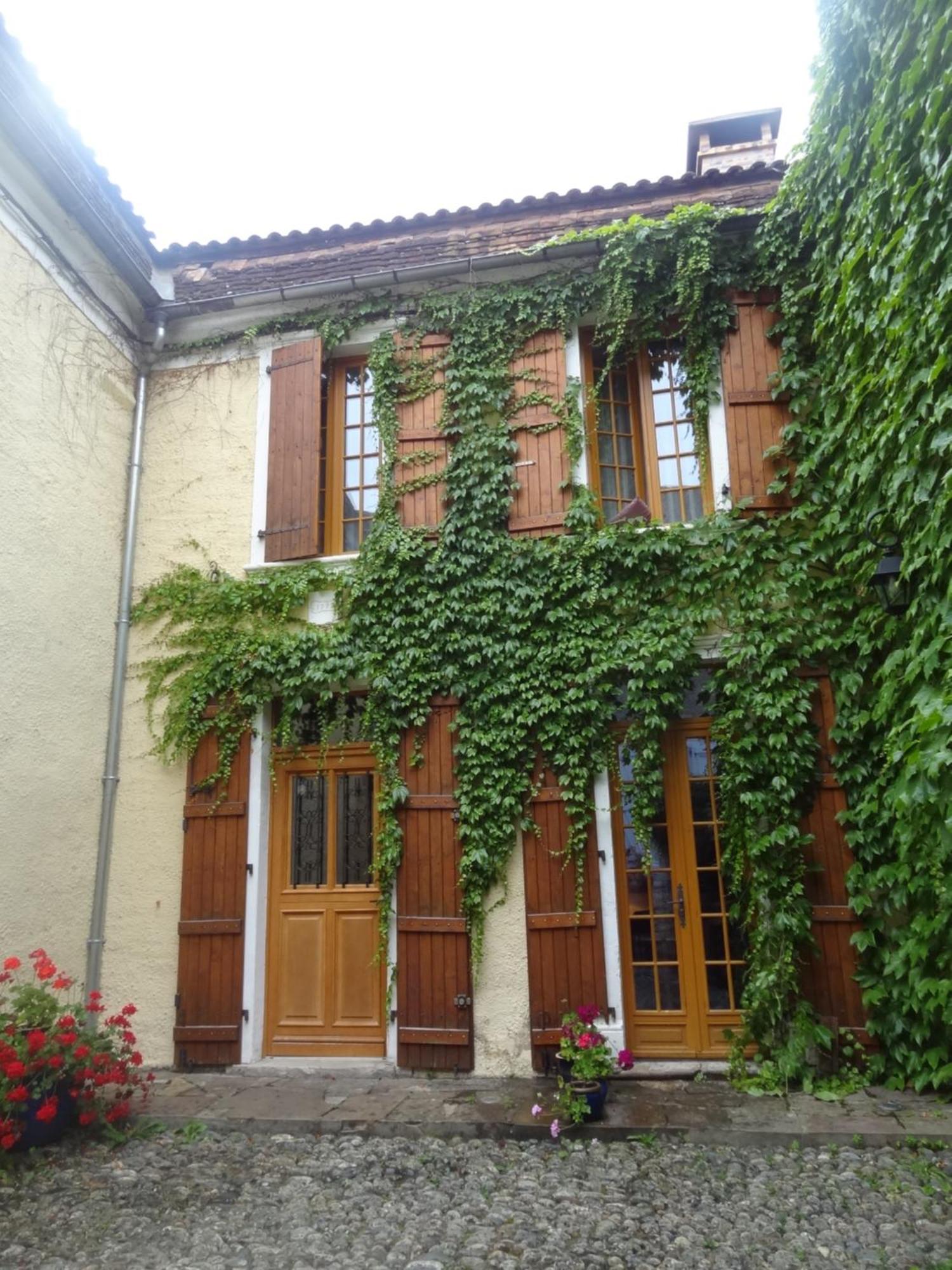 Le Pelerine Villa Sauveterre-de-Bearn Exterior foto